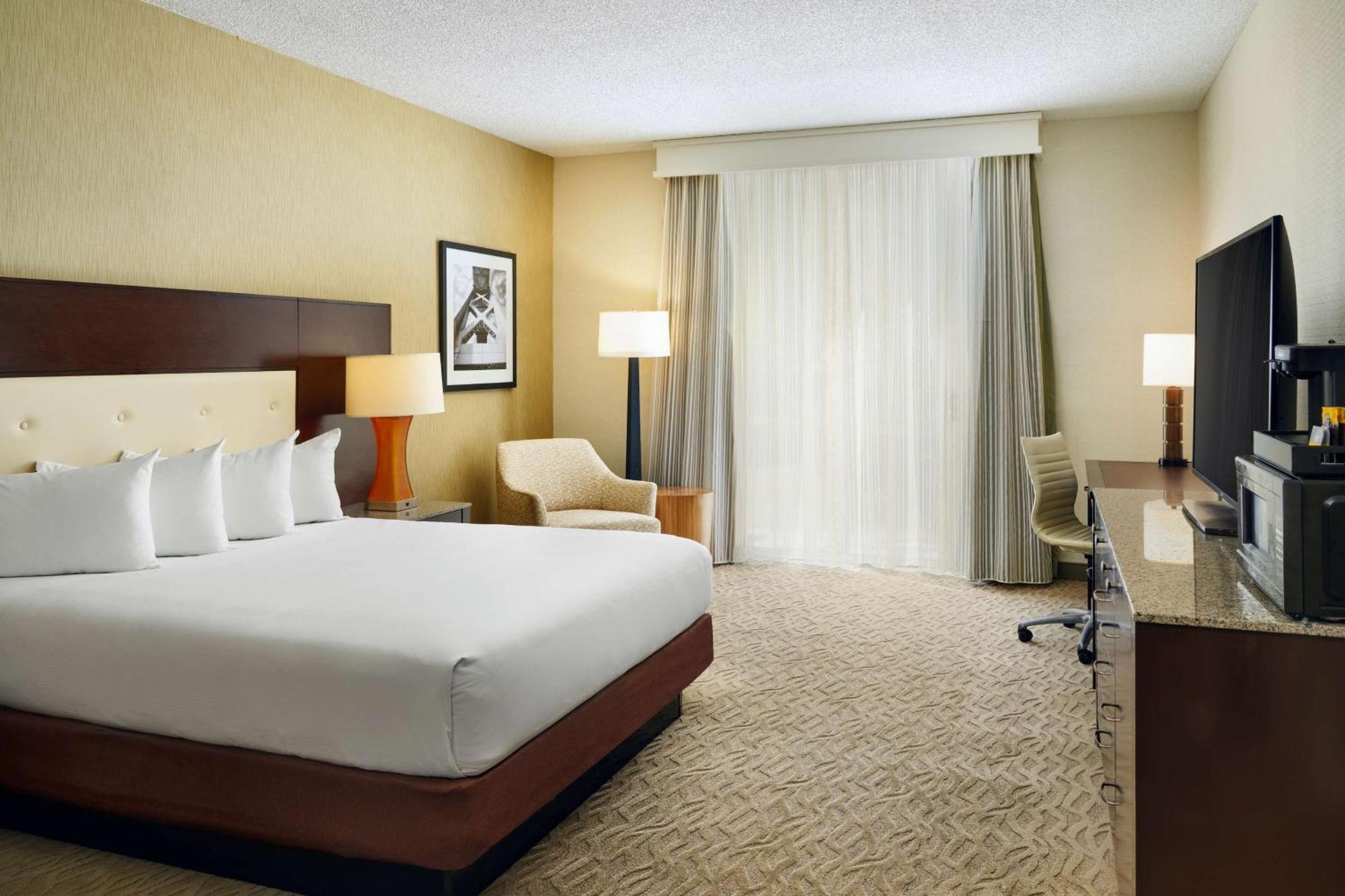 Hilton Oakland Airport Hotel Bagian luar foto