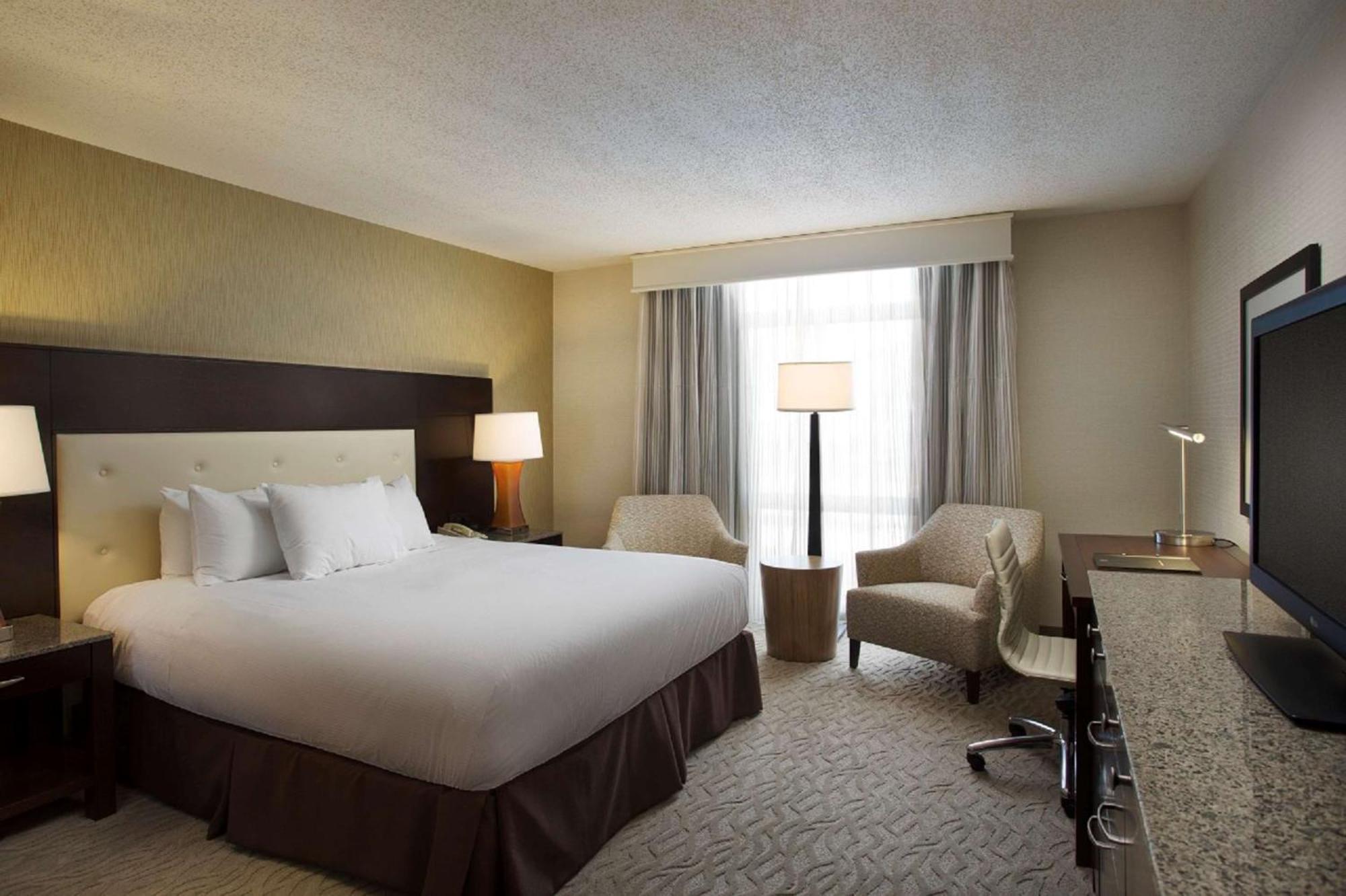 Hilton Oakland Airport Hotel Bagian luar foto